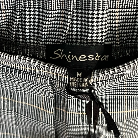 Gray Plaid Leggings - Picture 3 of 4